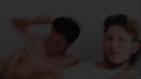 Download Video - El chacal termino mamandole la verga al pasivo por primera vez en un video