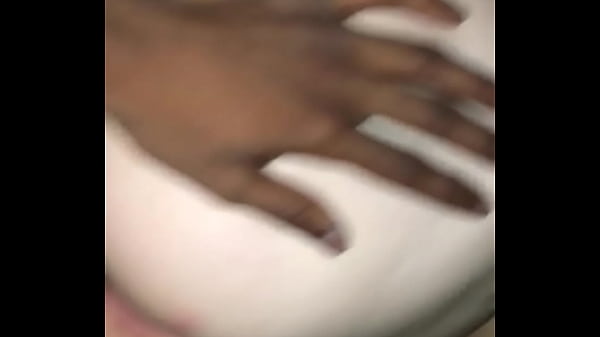 thumb bitch