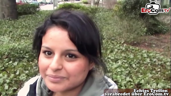 Erotikvonnebenan - Deutsche Jungfrau zum Sex überredet beim ersten casting