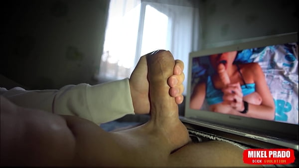 Download Video - Guy jerking off on webcam