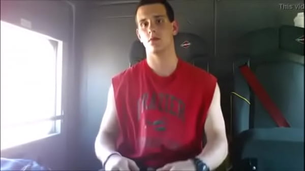 Download Video - Gay Masturb&aacute;ndose n&deg;10 - Hombre Joven