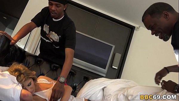 Chloe Chaos Fucks Black Cocks