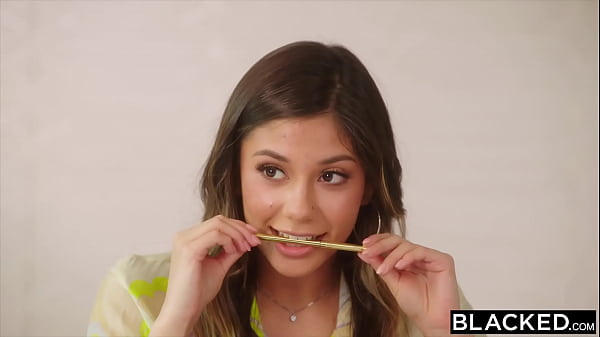 Download Video - BLACKED BBC-Hungry Realtor Xxlayna Loves Older Men