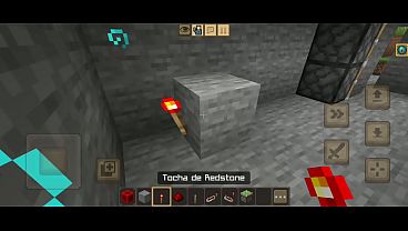 thumb creating a basic automatic door in minecraft