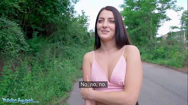Public Agent Social Influencer Katy Rose Gets Fucked in the Woods