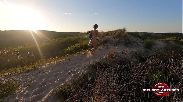 THE MOST SMOOTH HOT OF XVIDEOS CARESSING HER BIG PUSH IN THE BEACH OF CAMPECHE FLORIANOPOLIS-SC / MELODY ANTUNES / COMPLETE ON XVIDEOSRED