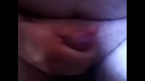 Punhetinha do gordinho quarentão