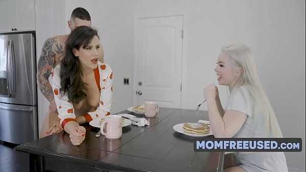 Download Video - Stepmom & StepCousin Casually Fucked By Dude While Conversing On Dining Table - Penny Barber&comma; Haley Spades - MomFreeused