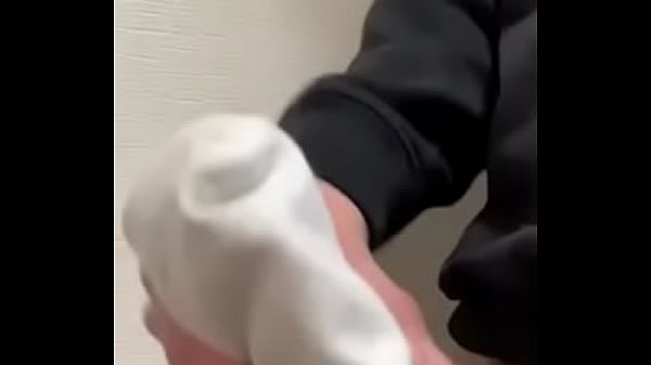 Cela Aurait Été Génial Si Elle S'était Amusée À Porter Les Chaussettes Qu'elle Portait Toute La Journée Et À Les Sentir