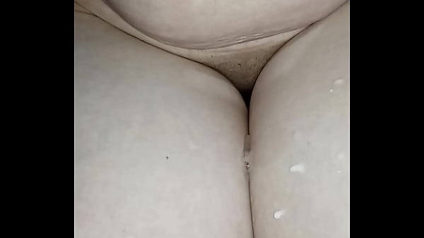 Download Video - Fica matura sborra e butta latte dalle tette calde