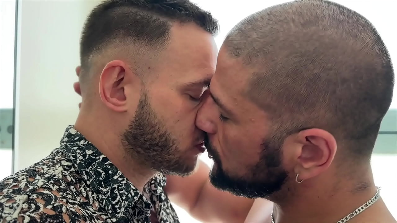 Polvo caliente a primera vista
                    anal deep throat swimming pool ass licking ass to mouth gay big cock cum in mouth beard 1 on 1 gay blowjob cum eater male on male muscular body muscular guy raw gay latino man muchos negros
