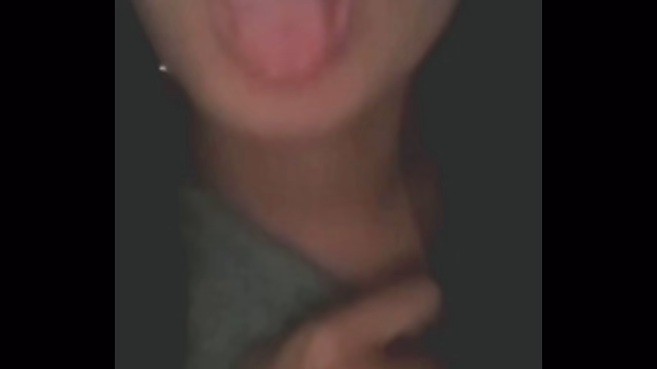 Casting online para una nueva actriz. No pudo venir al estudio, pero demostró que quería tener sexo frente a la cámara. Suscríbete para ser miembro y verla a ella y a más chicas latinas.
                    latina ass slut muchos negros