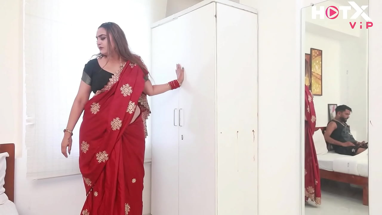 Amateur Indian milf licked and used 2 white men