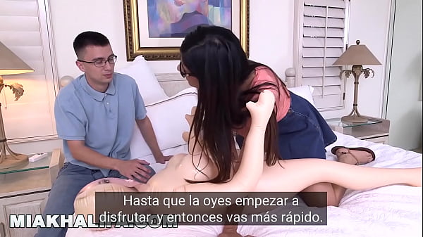 MIA KHALIFA - Arab Porn Star Teaches The Virgin How To Have Sex With A Woman