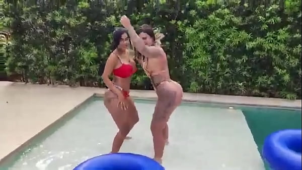 Download Video - Pr&eacute;via de Resenha na Mans&atilde;o&comma; veja o que rolou com as gatas Pampam &comma; Victoria hot e Alice &period;