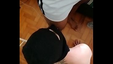 Twink tatuado pensou que ia s&oacute; mamar,mas botei at&eacute; o talo no cuzinho dele(pr&eacute;via)