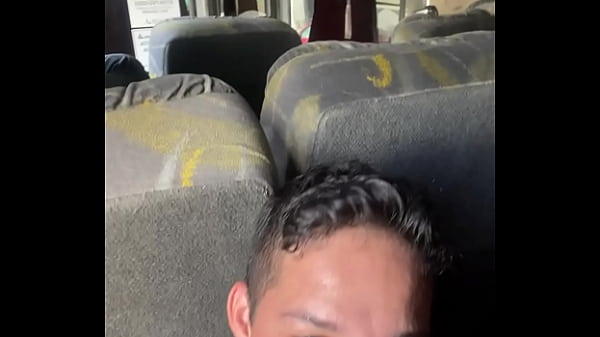 Tava passando na rua e o Motorista do &Ocirc;nibus ta...