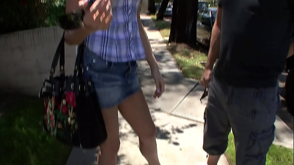 Once his dick was inside, she got an orgasm and facial