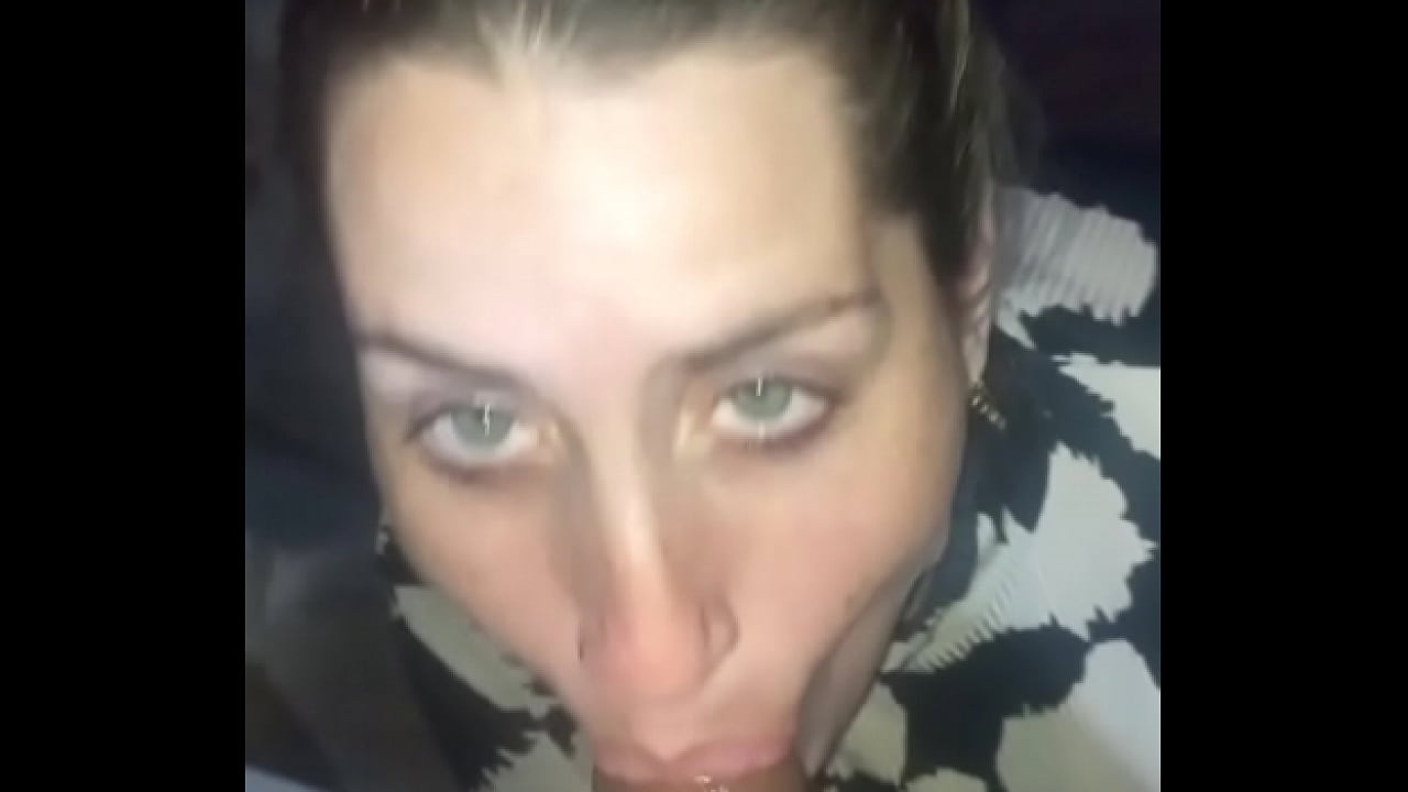 Rica chúpada me da esta putita
                    cumshot cum blonde latina blowjob slut amateur homemade deepthroat greeneyes pete black cock sawllow muchos negros