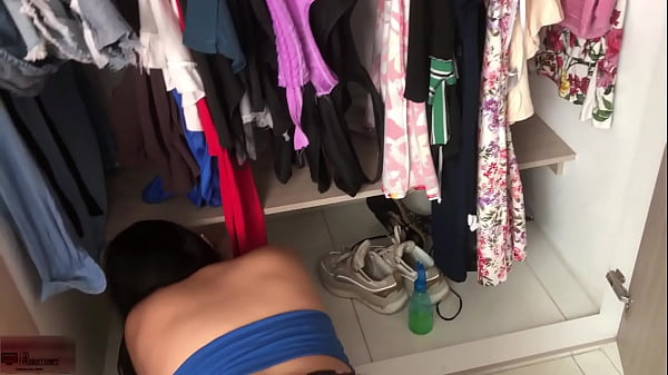 Download Video - Una follada muy caliente con mi hermanastro en la habitaci&oacute;n