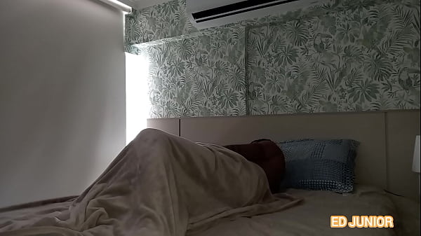 ED JUNIOR UP AND FUCKING A GAUCHA WITHOUT A CONDOM (COMPLETE IN RED AND SHEER)