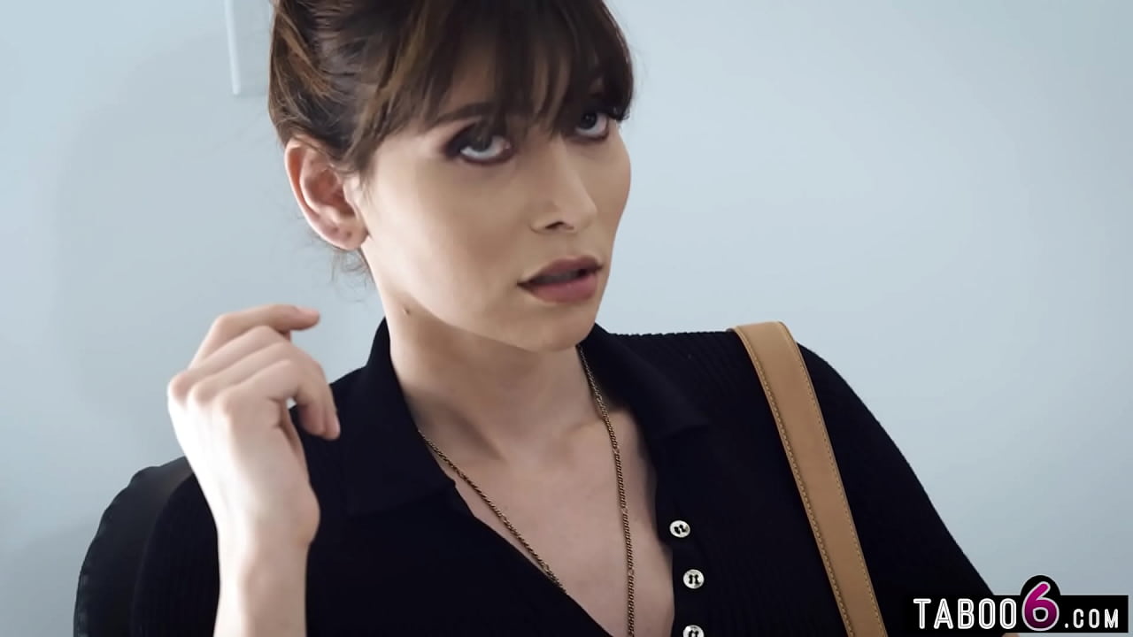 Empleado se folla a la esposa transgénero de su jefe después de arrinconarlo con evidencia
                     anal tits boobs doggystyle wife busty tranny shemale trans transexual big tits bareback big boobs anal sex ass fuck shemale sex tranny sex tranny porn shemale porn muchos negros