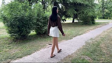 Stranger girl in park gets fucked hard and takes cumshot in public