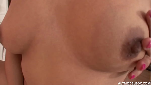 SEXY CLEANING WOMAN FUCK TWO MILF ON THE SOFA AND SQUIRT IN MOUTH