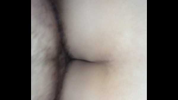 Elle Aime Être Mise Profondément Et Rapidement