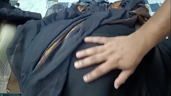 Download Video - Horny Desi Couple Kiss Deep And Fuck Passionately On Bed