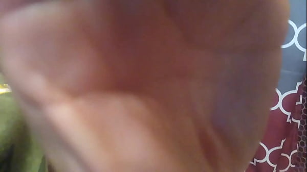 thumb bathroom jacking