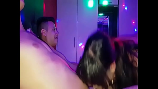 thumb chupando rico