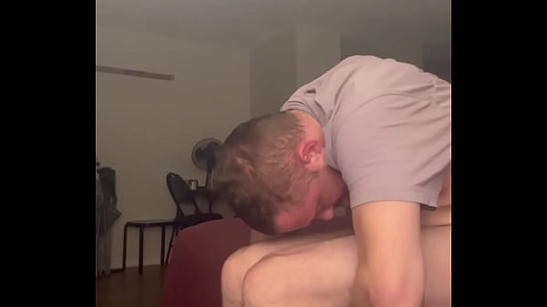 Download Video - Sexxx Athlete of the Year Jerks Until MASSIVE LOADBLOW