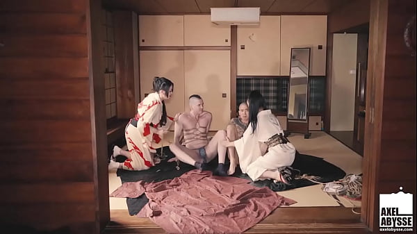 Download Video - AXELABYSSE Axel Abysse And Yoshi Kawasaki Fisted