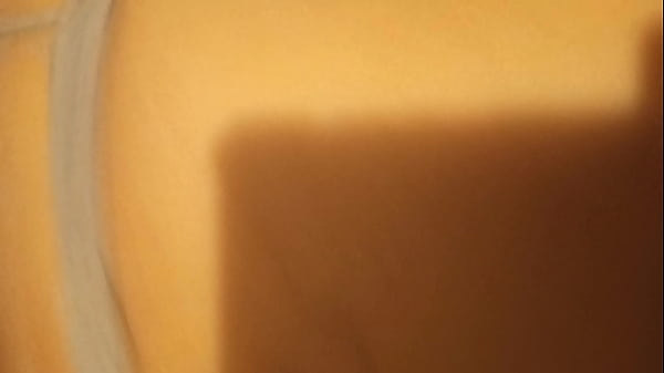 En Levrette, Elle Est Venue Dur