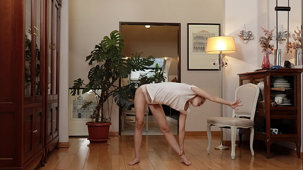 cute Nicole Murkovski loves naked stretching