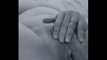 Wet milf mature pussy