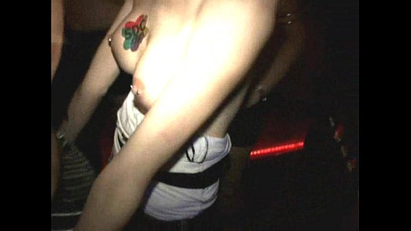 Teen lesbos dance & fingerfuck Old Phat MILFs share BBC