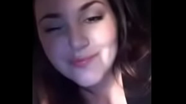 Gatinha Levando Gozada Na Cara E Na Boca