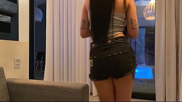 家に侵入してきた見知らぬ男とセックスした（ft. Chavitaxxx）カットバージョン