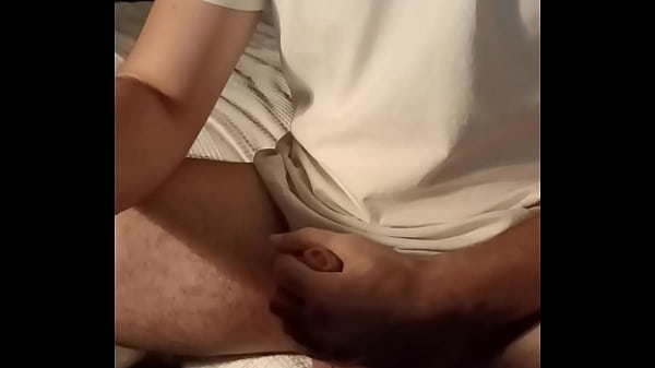 Download Video - i jerking off during a night videocall with friends