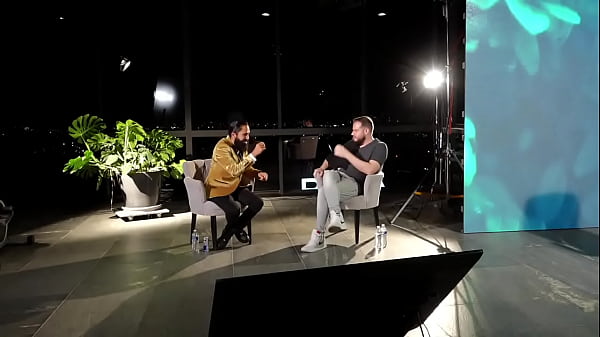 Brazilian man DESTROYS a Mexican dwarf with a monumental ego on live stream