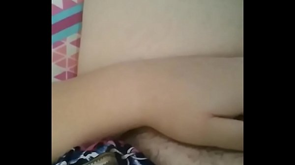 thumb chubby touching