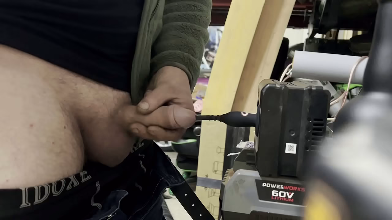 Extreme 30cm silicone Vibrating Urethral sound masturbation in garage