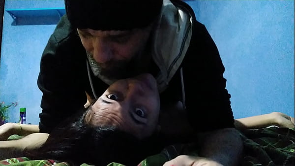 Download Video - A MELHOR COISA PARA UM VELHO COMO EU &Eacute; TER UMA NINFETINHA NOVINHA A SUA DISPOSI&Ccedil;&Atilde;O N&Eacute; DANY RIO