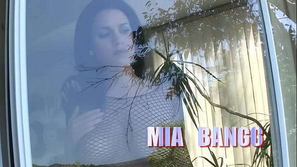 Mia Bangss has an interracial anal threesome (HD scene)