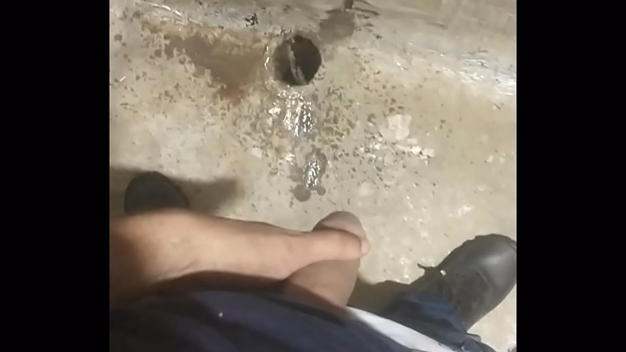 Mijan## e gozan## no trabalho, com medo do meu patr&atilde_o me ver