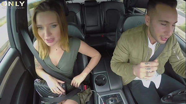 No shopping just screwing for slutty Mia Ferrari