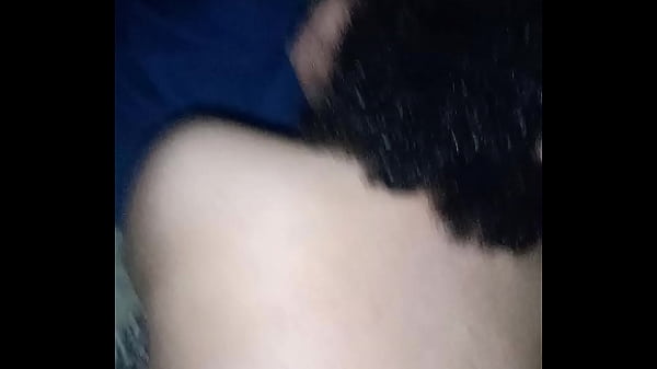 Negão Zieht Seine Freundin Auf Allen Vieren