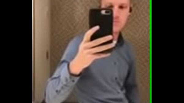 Paja en baño público